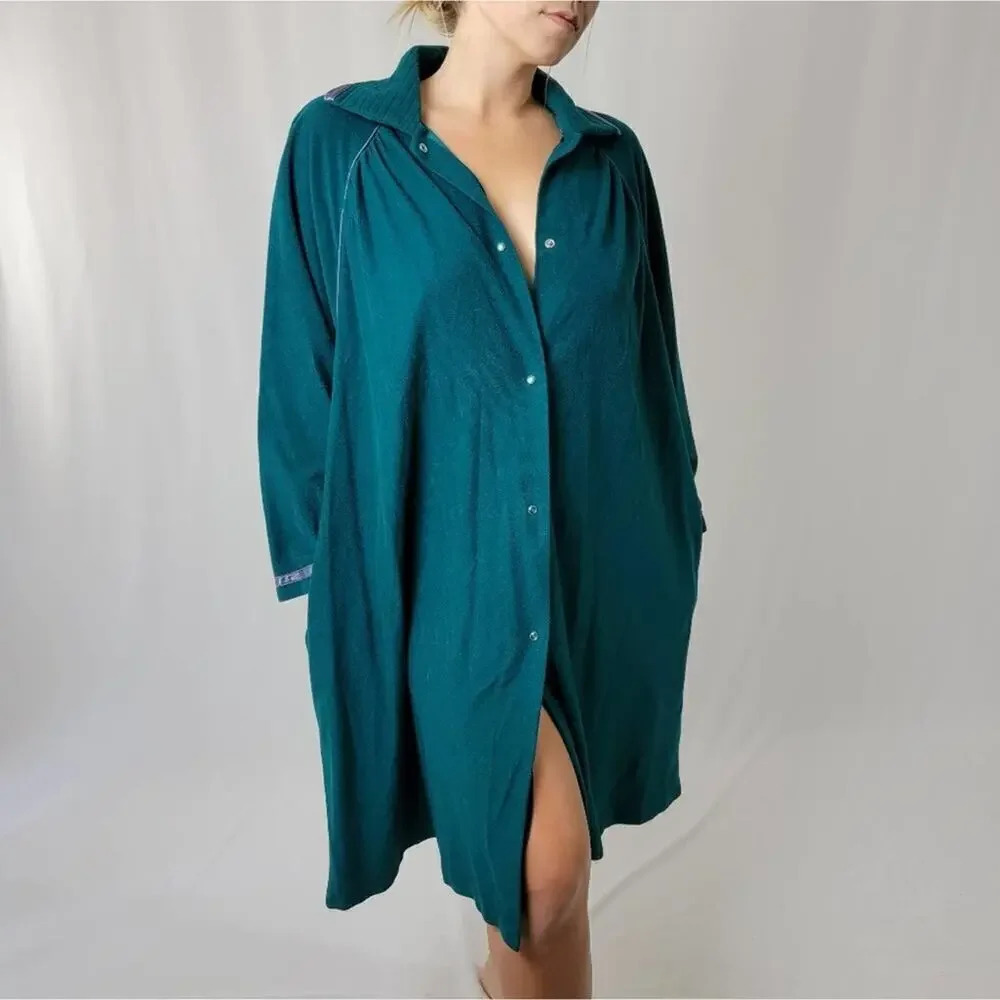 Vintage 70s Vanity Fair Turquoise Velour Bathrobe